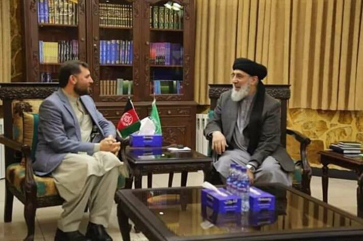 Asadull80686492's tweet photo. تبریکیه!
محترم #ضیاءالحق-امرخیل مشاور ارشد ریاست جمهوری و رییس انجمن ثبات ملی، طی یک حکم، از سوی رییس جمهور به عنوان رییس تیم "تطبیق تفاهم‌نامه دولت با حزب اسلامی" گماشته شد. 
من این وظیفه جدید را برای مشاور صاحب تبریک می‌گویم. https://t.co/TtIQHY9VKZ