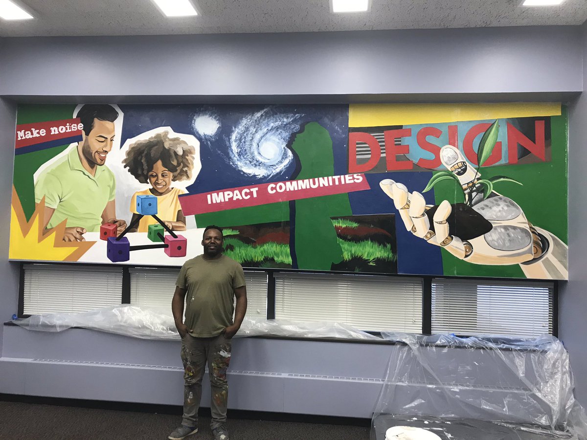 nathancphillips's tweet photo. @ChicagoPAG And here’s the completed mural on the wall. Pics don’t do it justice. It’s incredible. Hope folks can come by and see it and hang out in the #MakeGoodLab. Thank you @ChicagoPAG & @damonlamarreed! @UIC_CollegeofEd @UIC_Literacies @thisisUIC https://t.co/pemP4ZMfTK
