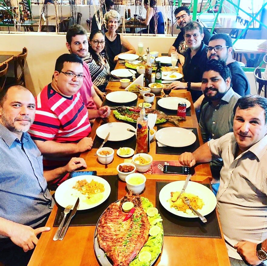 aisapereira's tweet photo. O Amazonas é o estado do extraordinário peixe tambaqui e do iComanda. E claro que a turma hospitaleira do iComanda nos levou até ele, mesmo num dia intenso de Curso da Engenharia de Vendas!
#queexperiência #icomanda #softwarepararestaurantes
#olhandoatravésdosolhosdosclientes https://t.co/QiIGck4Wpr