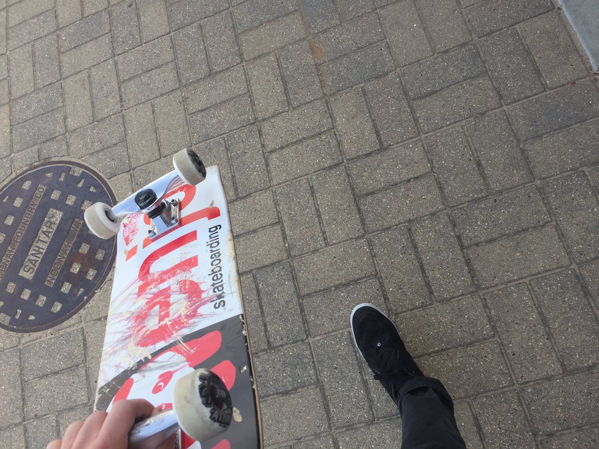 cyghostofficial's tweet photo. #skateboarding https://t.co/Dp8Cd0qbEk