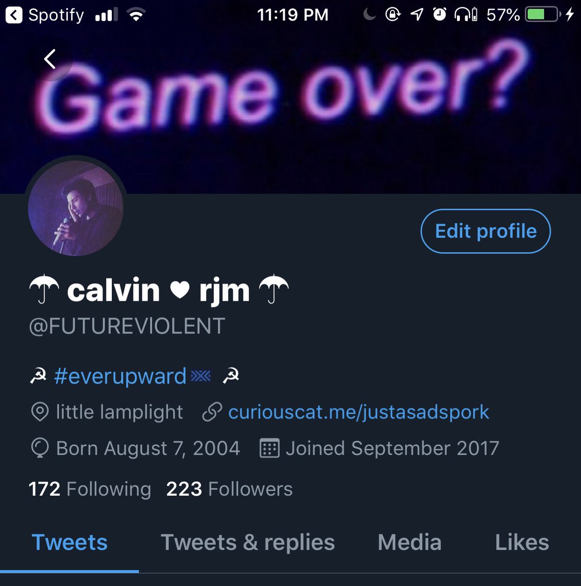 this pfp has the same energy as slow dancing in the dark dont @ me