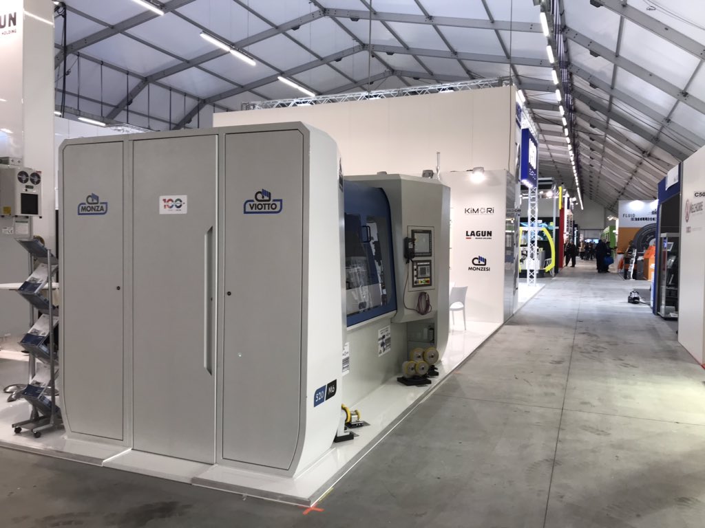 MetalzonOfc's tweet photo. @MetalzonOfc @siarente #siarente #metalzon #mecspe2019 #mecspe #parma #italy #monzesi #monza #viotto #grinding #technology #taslama #merkezsiztaslama #çiftdisktaşlama #borutaslama #bartaslama #kalite #mikron #tolerans #italyanuretici #fiera #fuar #fair https://t.co/fY97qH7dMf