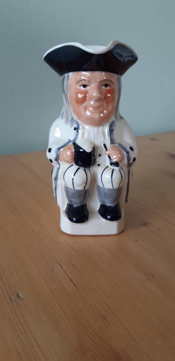 KristosCollect1's tweet photo. Excited to share this item from my #etsy shop: Vintage Toby Jug/wood Potters Of Burslem/character Mug #art #birthday #mothersday #beautifullydecorate #perfectcollectible #woodpotters #ofburslem #tobyjug #charactermug https://t.co/GQa5xG01eC https://t.co/2RG9WZajgJ