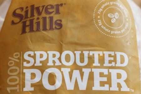 My favorite bread with no added sugar. snack-girl.com/snack/bread-wi…