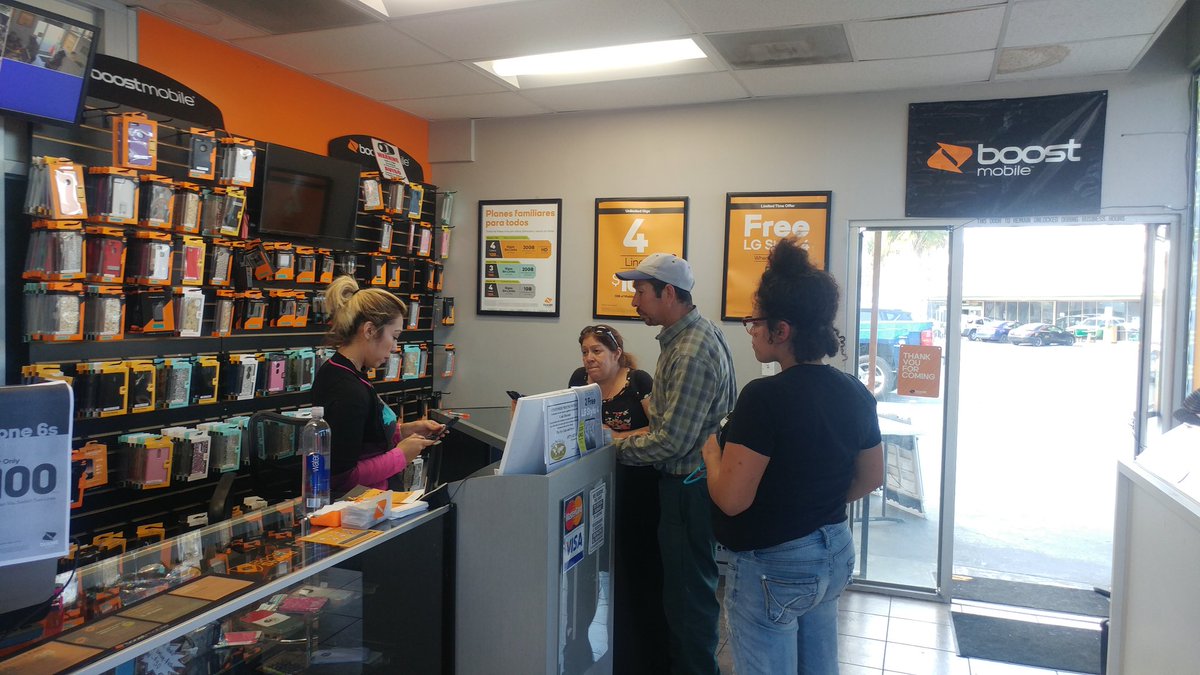 Great customer service,  Laura at Quick Stop in North Hollywood store. <a href="/VIPwireless/">VIP Wireless</a> @noreen_vip #theVIPboost