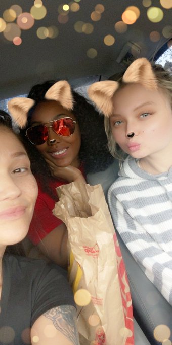 Very proud of u @dakota_skyexxx  We are all here for you baby girl! https://t.co/zoOtDekscX<a class="tags" href="/tag/dakota_skyexxx">@dakota_skyexxx</a>