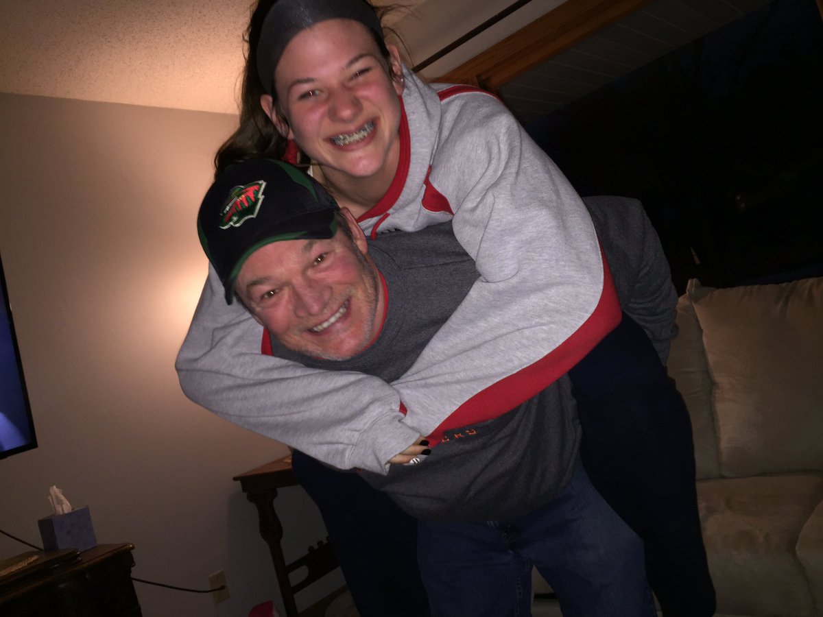 karibreuer_'s tweet image. As many of you already know @emm_pricee’s dad was diagnosed with stomach cancer earlier this year. With that being said, this year the White Bear Lake high school softball team is selling Coaches vs. Cancer shirts for the community to buy for $15! Dm @Anikka_Koll if interested!