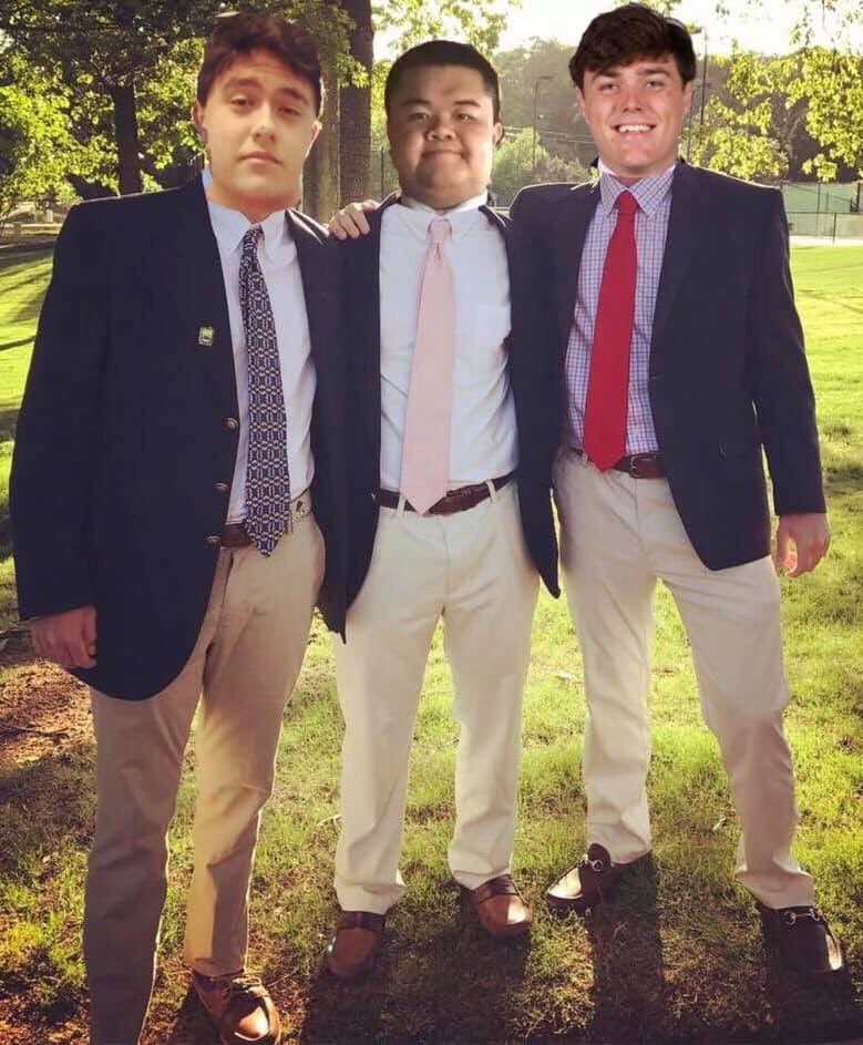 JohnsonTohEdits's tweet photo. @KyleVarnell @Keyser_70 Oops this also includes @Keyser_70 in our #fratboys relationship as friends that we promise to stick together forever. #businessboys #businessguys #TFM #saftb #fratfriday #followfriday #totalfratmove https://t.co/UuO116LjWv