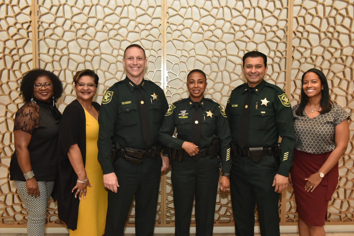 browardsheriff's tweet image. Our very own Colonel Nichole Anderson, joined by family and coworkers, is honored this evening by the @AspaSouthFla at their 16th Annual Women’s History Month Reception. #womenshistorymonth #teambso #bso