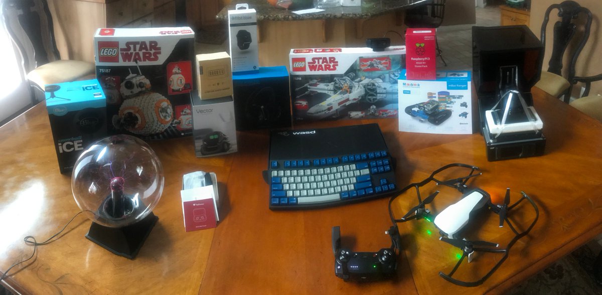 utrubyhack's tweet image. Some of the great Raffle prizes for this year at RubyHACK!