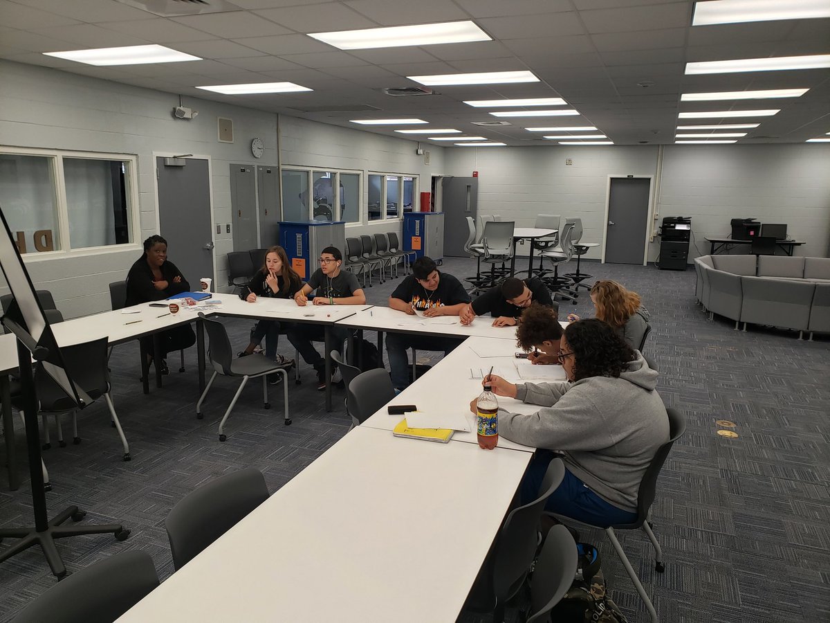 SchwentToClass's tweet photo. Our algebra 1b students are hard at work at our 1b mini bootcamp, getting ready for their FSA! #onourwaytoanA @TheRealJJacks https://t.co/IepudcmirK