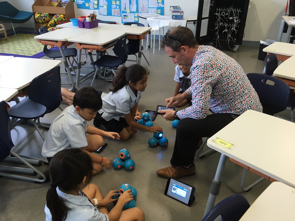 MsBMcLure's tweet photo. Grade 3 McLure coding with Dash &amp; Dot thanks Mr Holt @holtspeak #GEMSInspire#iSTEAM https://t.co/5KRKwHFBxb