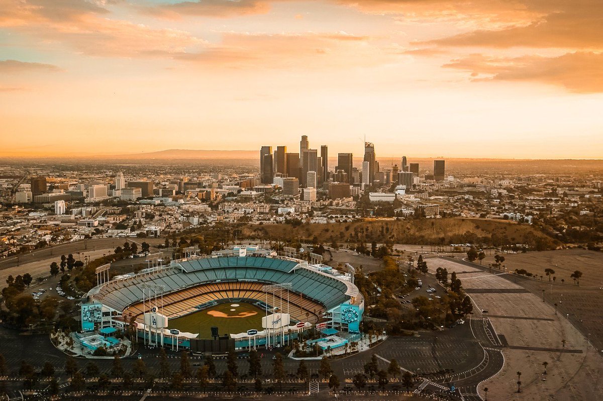 LACrossroads's tweet photo. The Center for Faith + Work is holding their annual conference on April 6th. For more info and to sign up: https://t.co/dutFbcUZKq https://t.co/XVEPnKQgV2