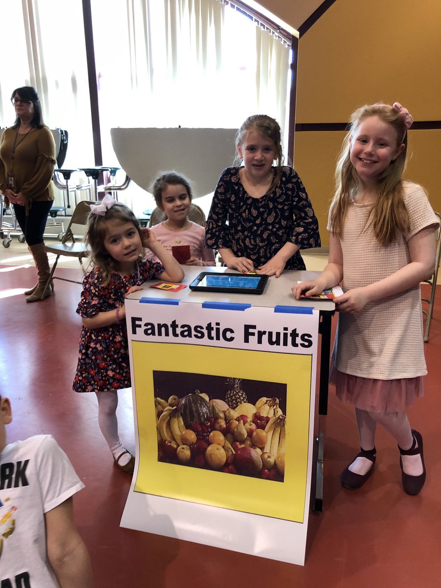 CRPSMsMain's tweet photo. Today’s School Wide Meeting was all about nutrition. The kids had a blast playing @GetKahoot and showing what they know about healthy eating! 🍎🥦🥕 @ConoverPrimary @CNSchools @EricaReynolds00 #adminintraining https://t.co/3VZYC1uqfR