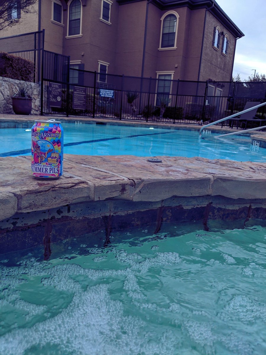 Is it Summer time yet? Guess I'll settle for drinking this <a href="/SaintArnold/">Saint Arnold Brewing Company</a> #Summerbeer at the hot tub for now.
