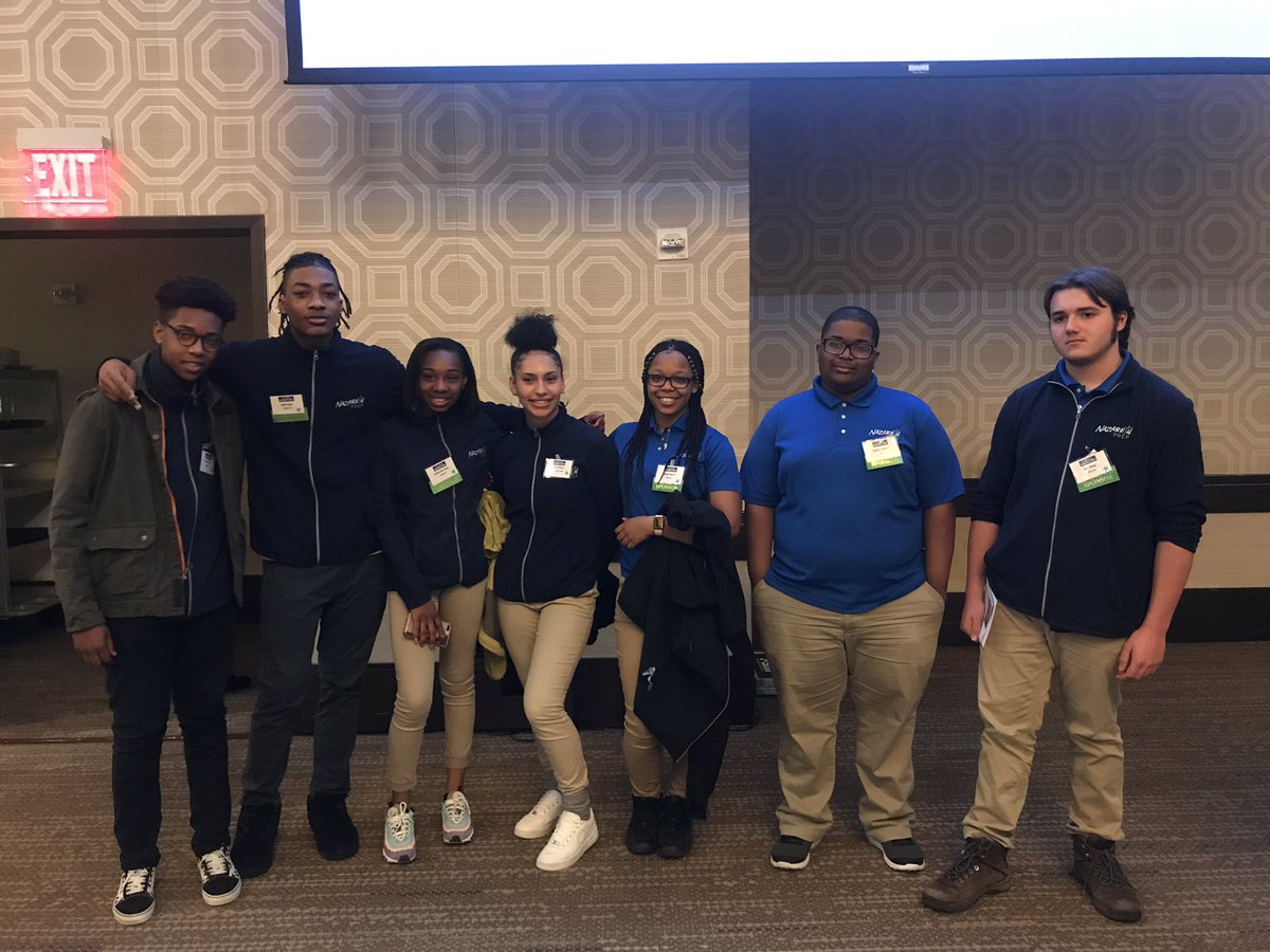 NazPrep_Intern's tweet photo. Today our students were able to attend a networking event about diversity &amp; Inclusion in the workplace sponsored by their very own internship companies @peoplesnatgas @PNCBank and @Highmark https://t.co/2ovE3QRmnL