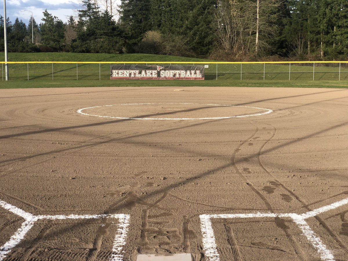 It is a great night for a game! Varsity has a home game starting @ 7pm!!! See you there! #shift #GoFalcons