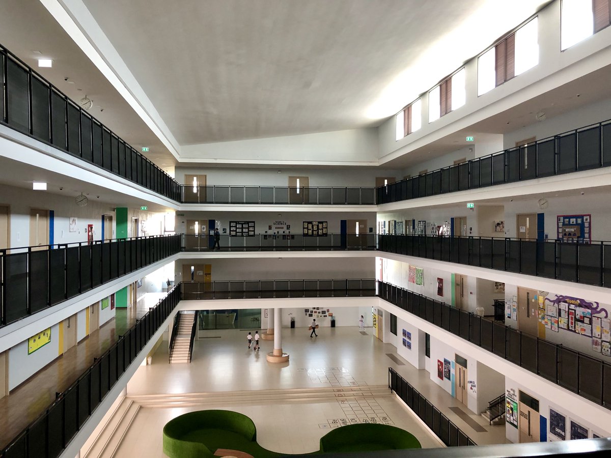 BCBKprepscience's tweet photo. Today at @BrightonBangkok we have been taking part in 'Earth Hour'. Teachers and pupils have turned off all electrical devices between 8am &amp; 9am to help raise awareness of the impacts of climate change and encourage others to take tangible action. #Connect2Earth #EarthHour2019 https://t.co/RYFdWFLXcp