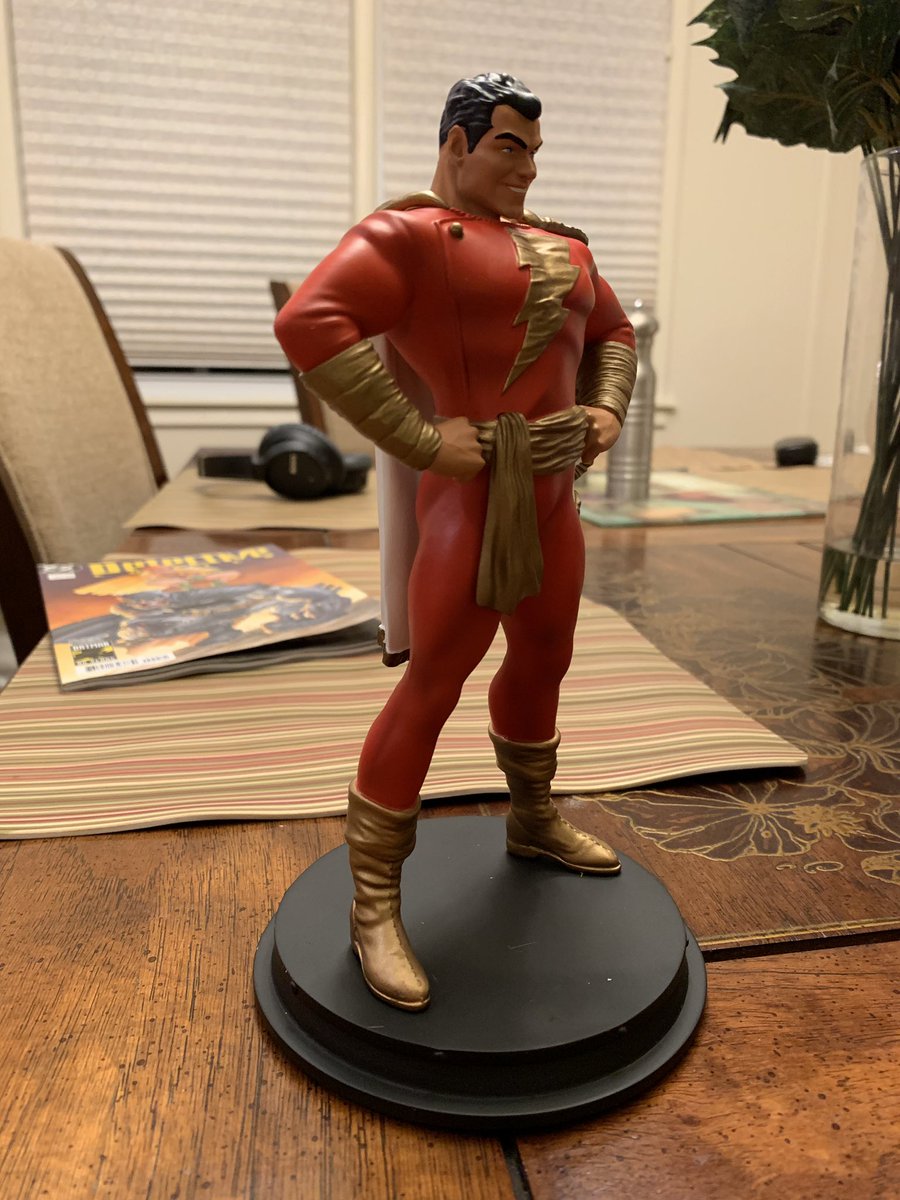 CapStarringCap's tweet photo. Alright peeps, get jealous! https://t.co/N4sOLbXwQS
