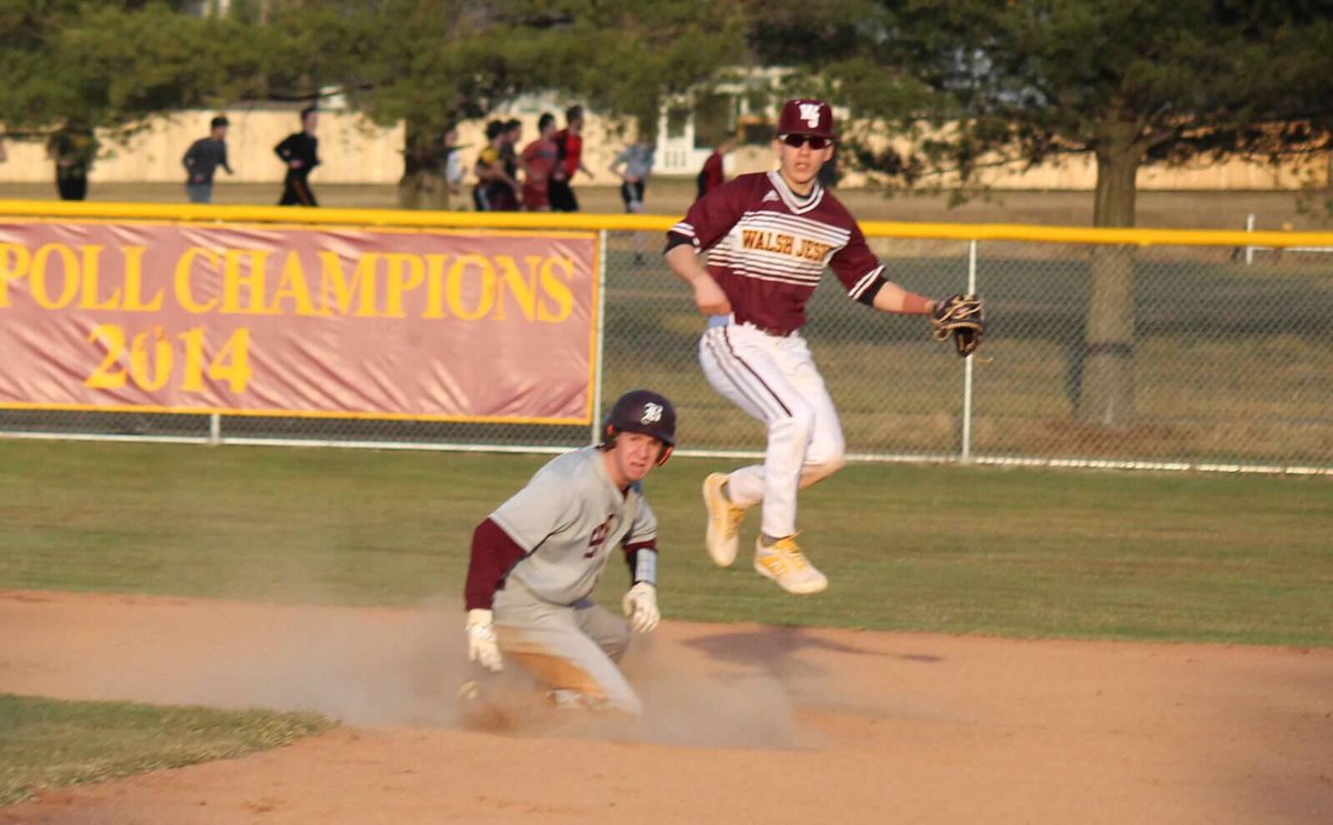 EvanSwan5's tweet photo. Excited to announce that I will be continuing my academic and baseball career at Ashland University. Thank you to everyone for the support along the way🦅 @ashland_base https://t.co/USeULhECoq