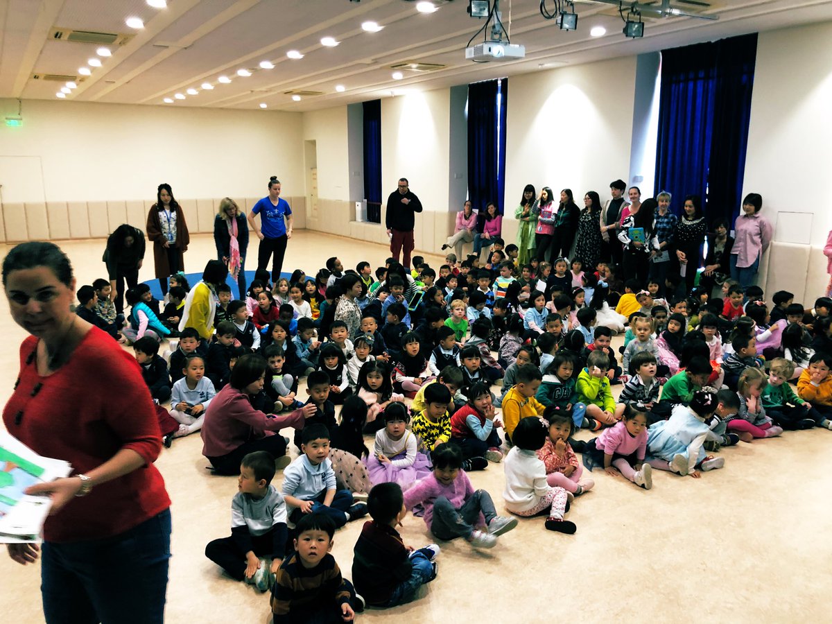 Starting our #EarthHour celebration here <a href="/WISSshanghai/">WISS</a>! Thank you to <a href="/olivaresmariana/">mariana olivares</a> &amp; <a href="/nmerrick78/">Nicki Merrick</a> &amp; James for organizing a terrific event. #earth #saveEarth