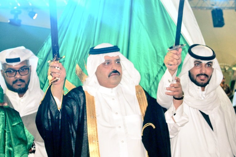 altrifi's tweet image. من الأرشيف ،، تصويري لوجه السعد
صاحب السمو الملكي الأمير عبدالعزيز بن سعد بن عبدالعزيز حفظه الله أمير منطقة حائل في عدة مناسبات .