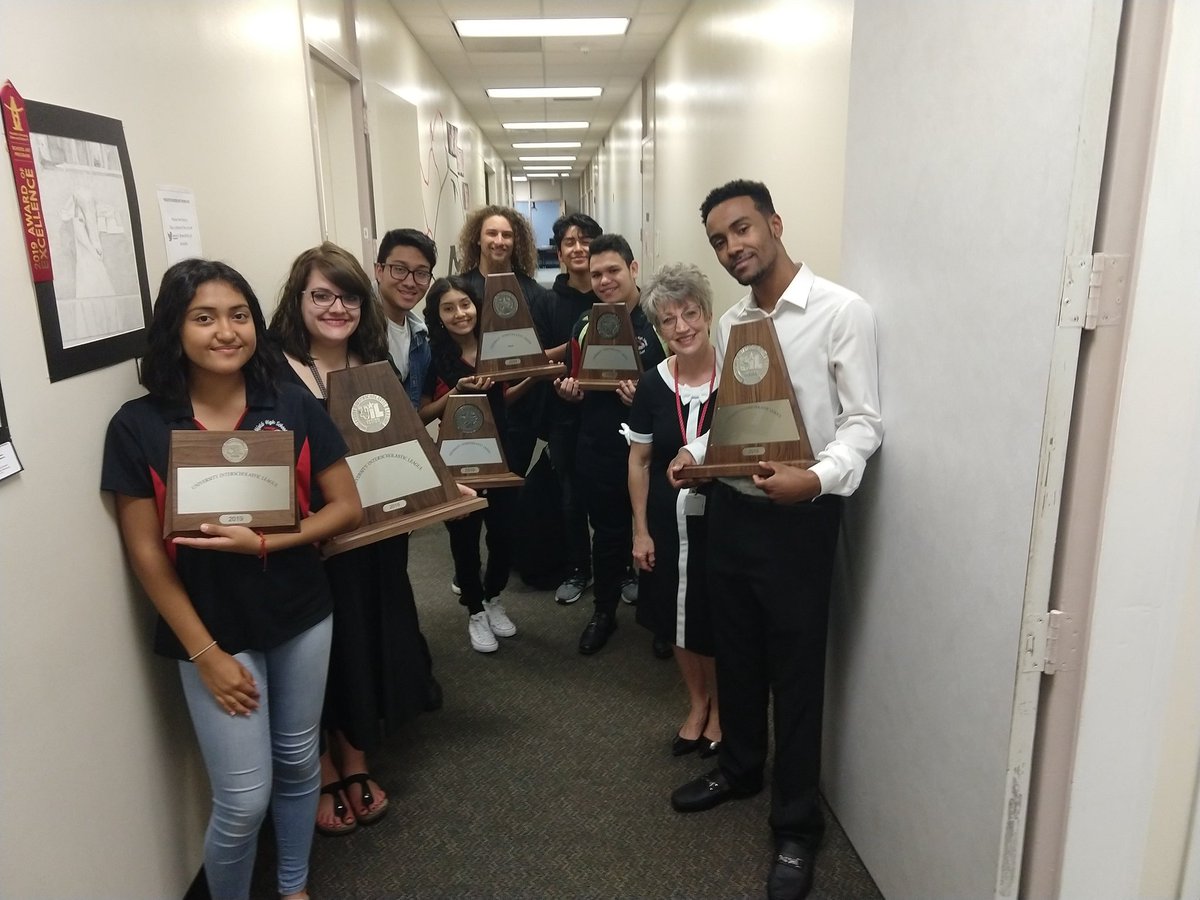 Great things going on at WHS...5 out of the 6 WHS choirs that went to UIL this year earned a sweepstakes!! First time since 2006!  Go Stangs!