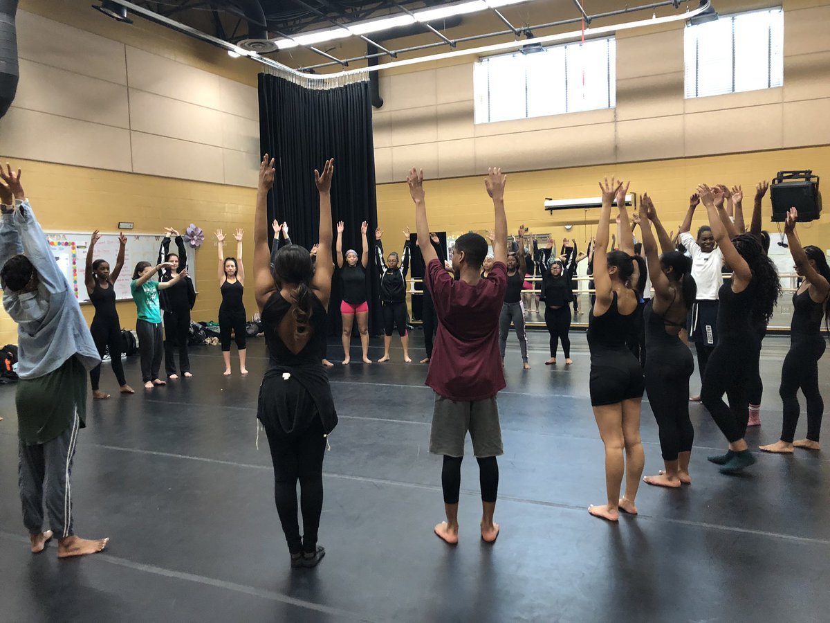 MrsDuncanNTHS's tweet photo. We loved our master classes today at Baltimore County Dance Festival today! #nthsdancecompany #bcpsdance #bcpsdancefestival @BCPSDance @MrMartinNTHS @NTHS_Titans https://t.co/3eHMhkFdYV
