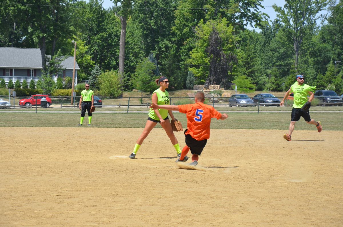 SaveMyKidOrg's tweet image. Online registration for #SoftballForRecovery opens in April. Stay tuned!