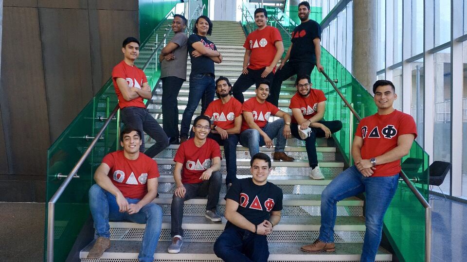 utd_odphi's tweet photo. Happy 87th Day of the year! #87FamFolllowTrain https://t.co/ZGo4TkIjXJ