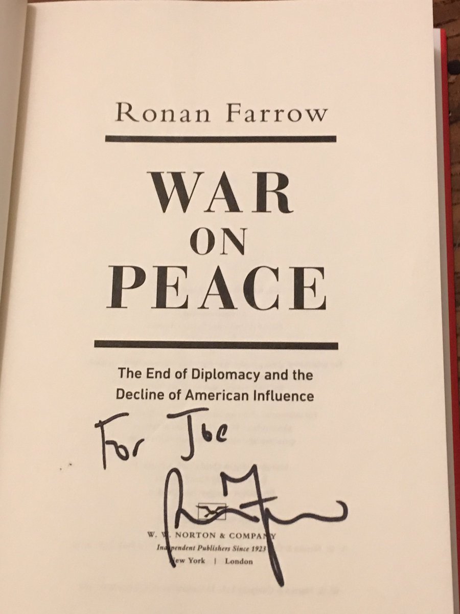 Joebfm's tweet photo. @RonanFarrow Just had the honor of meeting you tonight at University at Buffalo. My regret was not asking your advice on how to enter public service at my age. I’m 53 and a graduate student in social work at UB. https://t.co/zD1nXByFcl