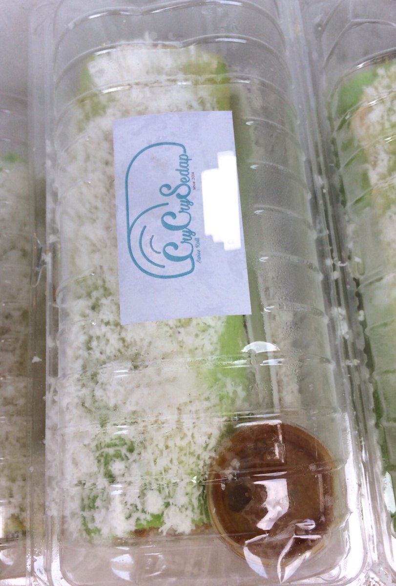 iamedora's tweet photo. Onde2 versi swissroll 🤤 https://t.co/ZVmcIEe6AM