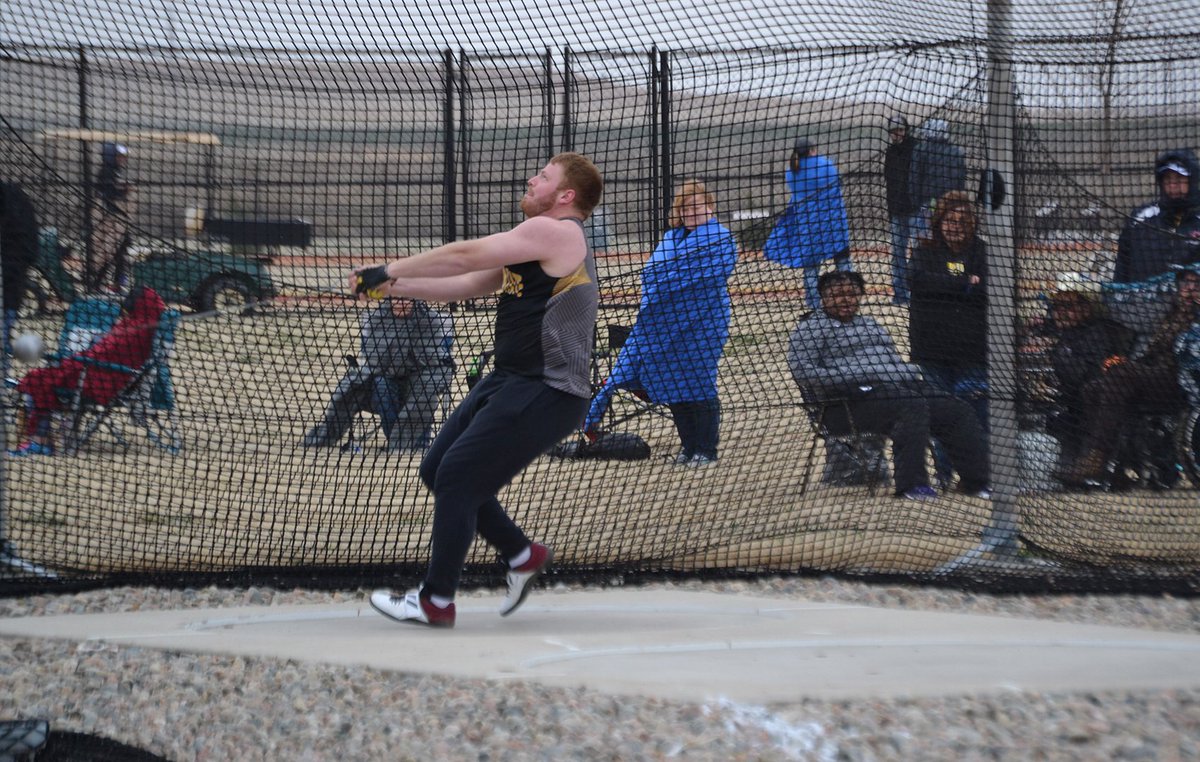 wscwildcats's tweet image. Kalkowski and Kaup hit NCAA provisional marks in hammer throw for @WSCXCTF men at Alex Francis Classic in Kansas Thursday afternoon.  #NSICODTF
wscwildcats.com/news/2019/3/28…