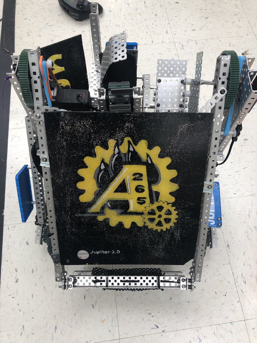 JessBeckAdams's tweet photo. This Friday night Alcovy Robotics will be at Stevi Bs busing tables.  Please stop by from 6-8pm to make a donation towards our trip to compete at the World Championship!  Over 30 nations will be attending and Team 265T will be representing Georgia!@NewtonCoSchools @AlcovyHS https://t.co/qCvdvGyUy5