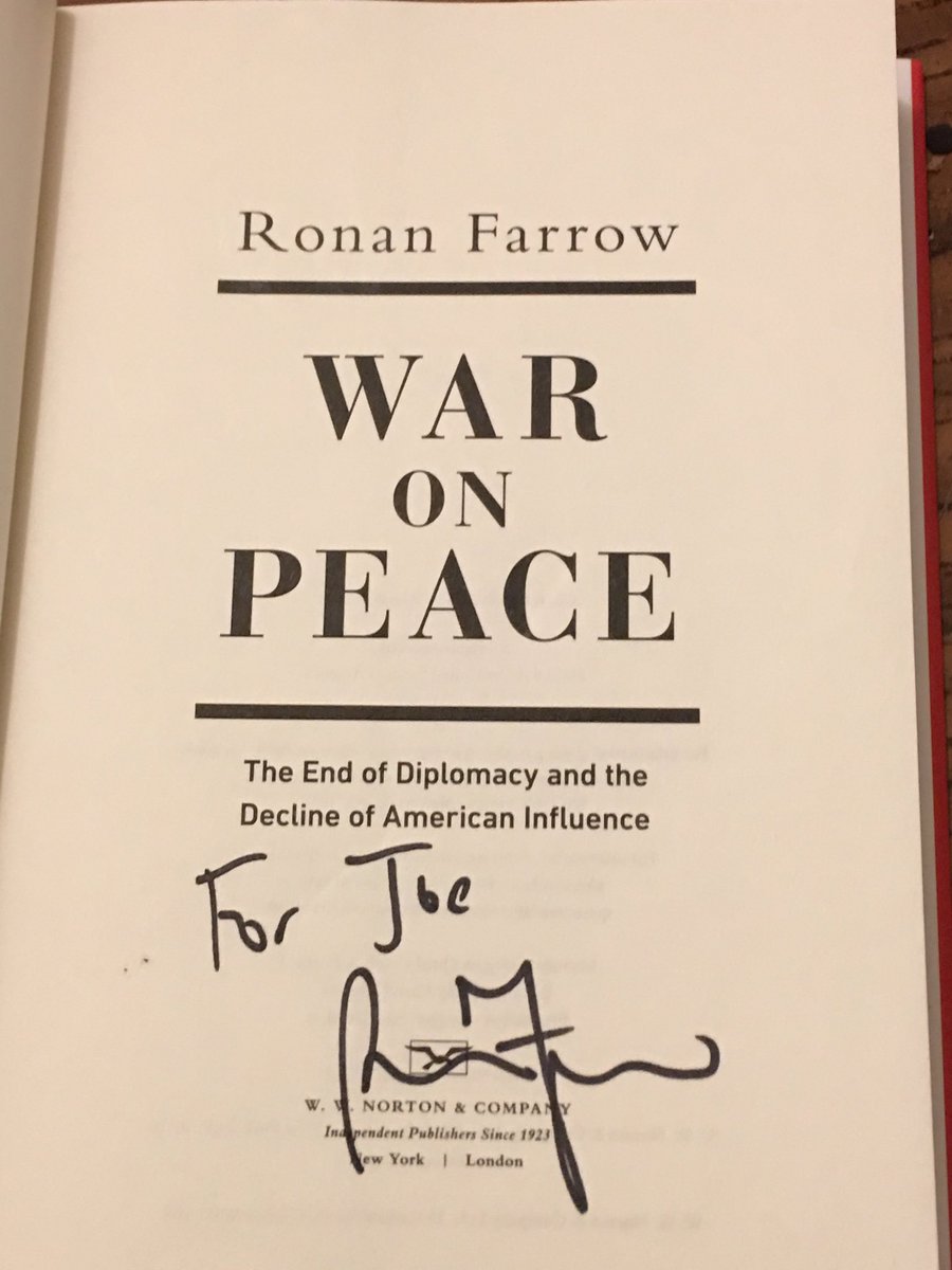 Joebfm's tweet photo. Had the honor of meeting ⁦@RonanFarrow⁩ tonight at UB. Got him to autograph a copy of his book. I guess I summer reading when classes are done this semester. My regret was not asking him for advice on how to get into a career in public service. https://t.co/1okFBHUtms