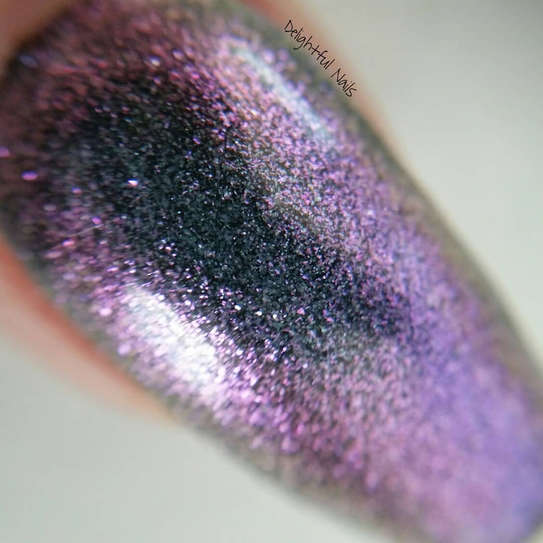 URSUGARSTORE's tweet photo. #URSUGAR Starry Glitter gel nail polish give you shimmer different color performance, got this beautiful by @mydelightfulnails  thank you for your share.    https://t.co/Rd1wA5eblF #rednails #URSUGAR_amazon #ursugaramazon #glitternails #starrynails #cateyenails #nails #nailart https://t.co/qYcpsPzreR