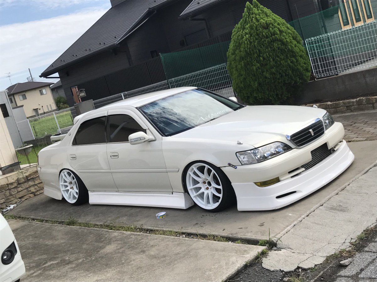 100クレスタ 一括30万で欲しい方いませんか？