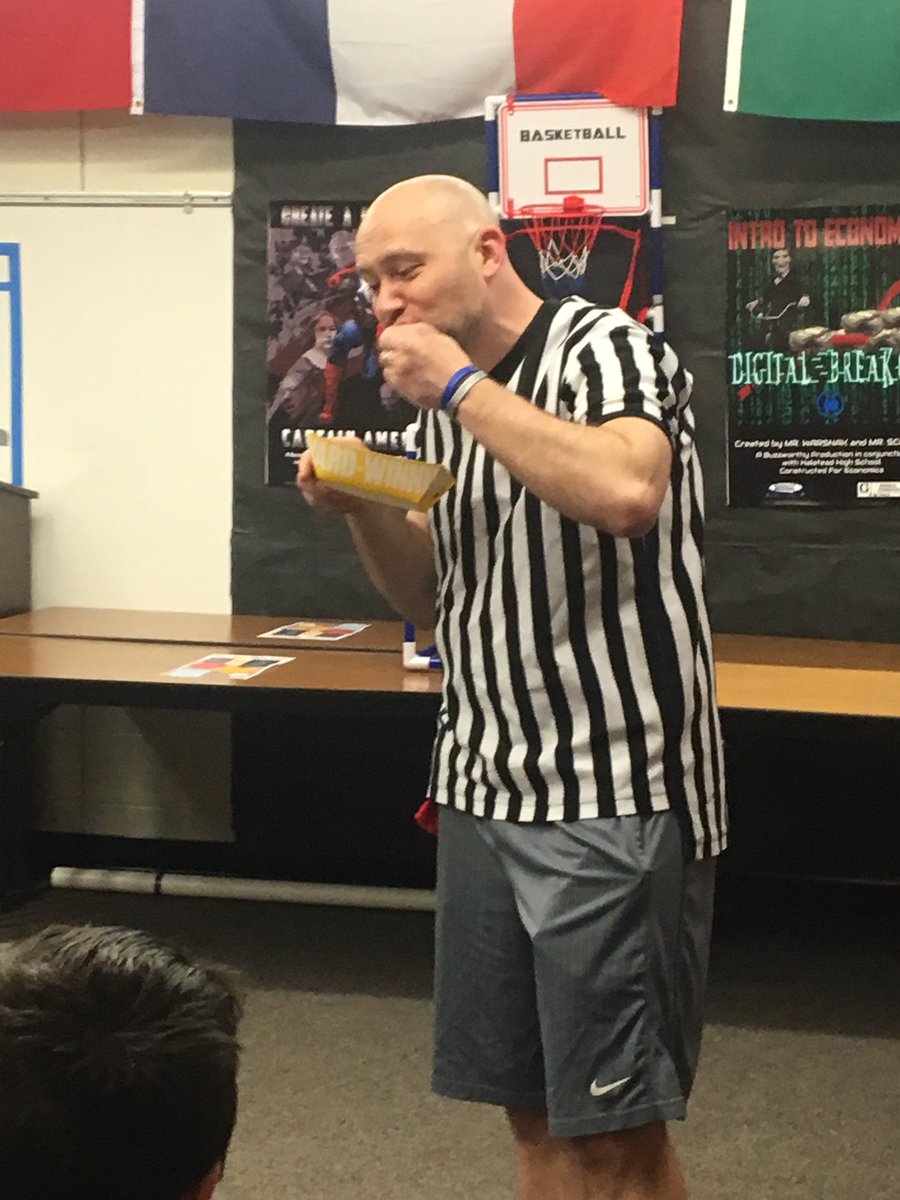 thewarsnak's tweet photo. We had a blast today at #HalsteadHS with our annual Middle East Wing Challenge. Students did great, biggest challenge was making sure @coachschutte didnโt eat all the wings. Thanks @BWWings for your great support. #BuzzEdu https://t.co/ChWdvmHEFD