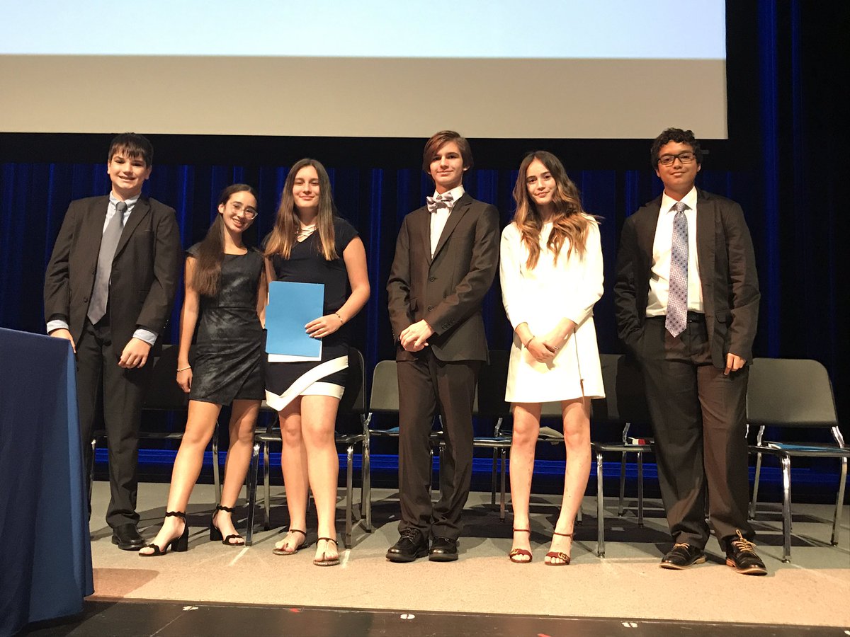 8th grade NJHS and NJAHS members prepare to induct new MS members! <a href="/uschool_nsu/">University School</a>