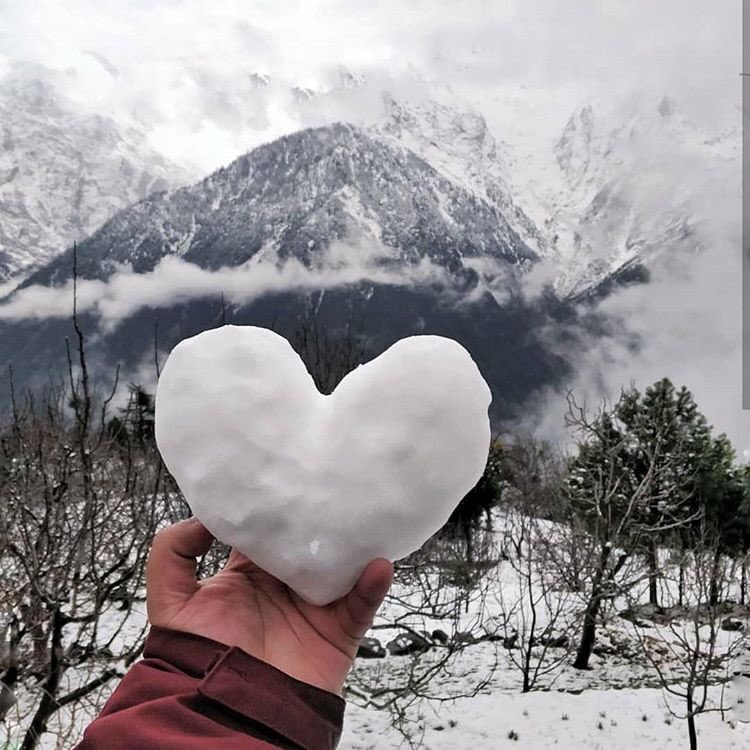 himachal_s's tweet photo. If you find my tweets spreading nudity, spam or anything vulgar or suspicious. Please send a message to @INCAkshay https://t.co/UP6KkgdtlP