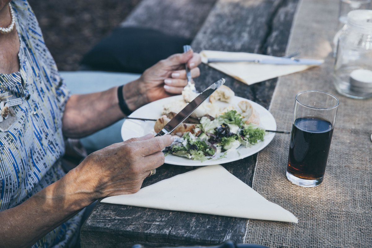 liveincomfort95's tweet image. We can help out with supporting with medical appointments: accompanying the client to the library, café, trips out or social activities: providing conversation and companionship etc. 
#liveincare #liveincomfort #support #care #socialcare