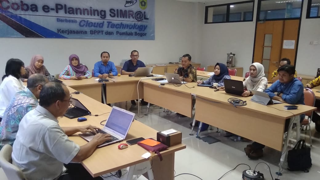 ptik_bppt's tweet image. Kunjungan Tim Kemenko Perkonomian RI ke PTIK BPPT (29/03/2019), dalam rangka memahami pengembangan aplikasi Simral serta implementasi dan penggunaan di daerah.
#BPPTSolidSmartSpeed 
#TeknologiUntukNegeri 
#ptikbppt
#simral