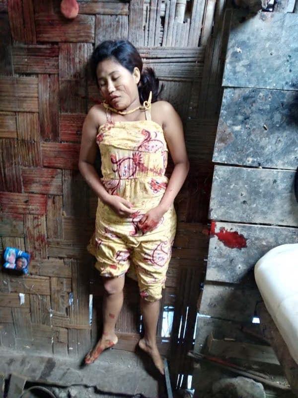 War crime.Two confirmed death today as burmese #Myanmar military troops shot recklessly in Out-Thar-Kan village Mrauk u #Arakan #Myanmar.Two women were killed by Burmese soilders #Tamadaw@un <a href="/hrw/">Human Rights Watch</a>
<a href="/IrrawaddyNews/">The Irrawaddy (Eng)</a> <a href="/BBCWorld/">BBC News (World)</a> <a href="/CNN/">CNN</a> <a href="/YangheeLeeSKKU/">Yanghee Lee</a> <a href="/FortifyRights/">Fortify Rights</a>