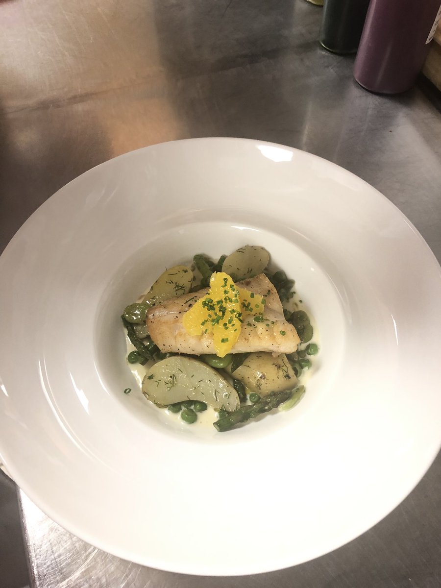 m_janke99's tweet photo. today we finished up perfecting the rest of our entree menu. here we have a citrus and herb roasted icelandic redfish, oven roasted chicken breast, and korean fried cauliflower. come visit us @ErnestsNAIT for lunch from now till april 26. i promise it’ll be worth it! https://t.co/oQU7u6fKmk