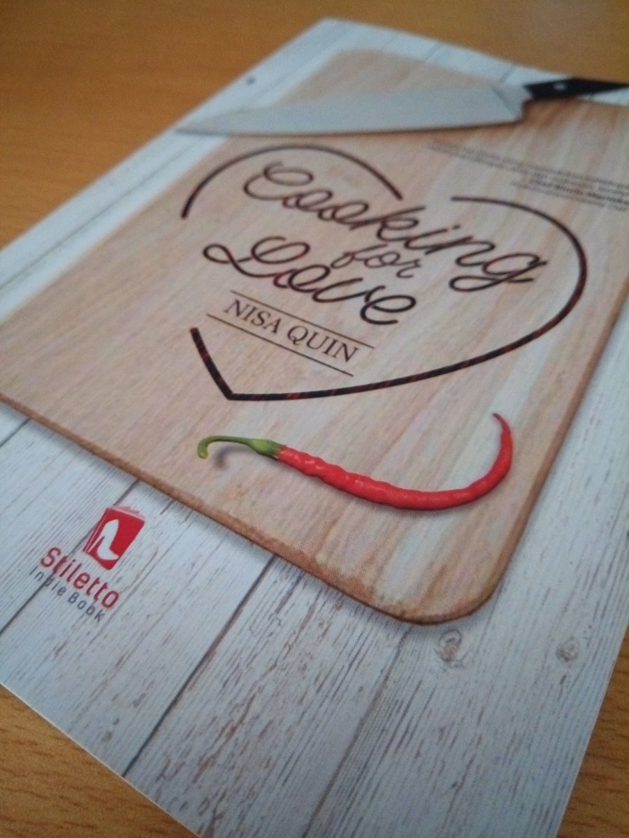 uumdan's tweet photo. Cooking For Love by @nisa_nish (Nisa Quin)
Recommended sekali buat kamu yang ingin belajar masak, bedanya di Novel ini masaknya dibumbui dengan cinta. https://t.co/U3HO20f30V