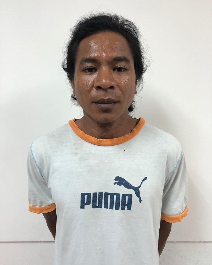 My Sufri Channel On Twitter Seorang Tahanan Warga Indonesia Melarikan Diri Ketika Dihantar Ke Penjara Limbang Di Limbang Sarawak Kira2 Jam 4 15 Ptg Smlm Tahanan Melarikan Diri Ketika Dibawa Ke Kenderaan Mbawa Lelaki