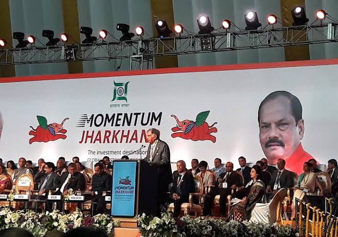 thevoiceofind47's tweet photo. If it's about development under @dasraghubar, 200projects were set as industrial unit through #MomentumJharkhand2017 where 6669.14 crore investment was made &amp; around 2lakh jobs were created. Developing entrepreneurship of 5lacs people as well.What else you want?
#JMMMuktJharkhand https://t.co/ARU5kzJkVd