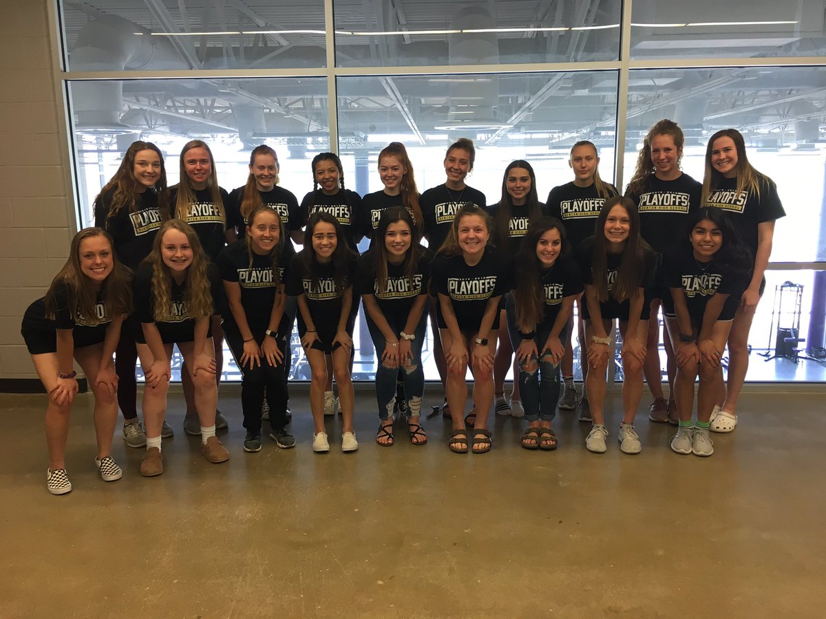 I love these girls. They fought and battled with one of the best in the state tonight. 2-0 loss ends the season. These girls are 👸.