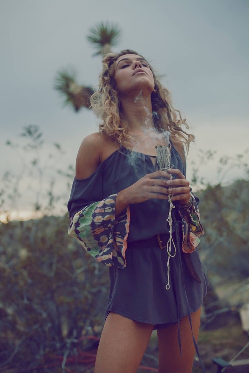 RunningWithEvil's tweet image. About to smoke some herb and become one with the earth. I'll be in dms for the night.