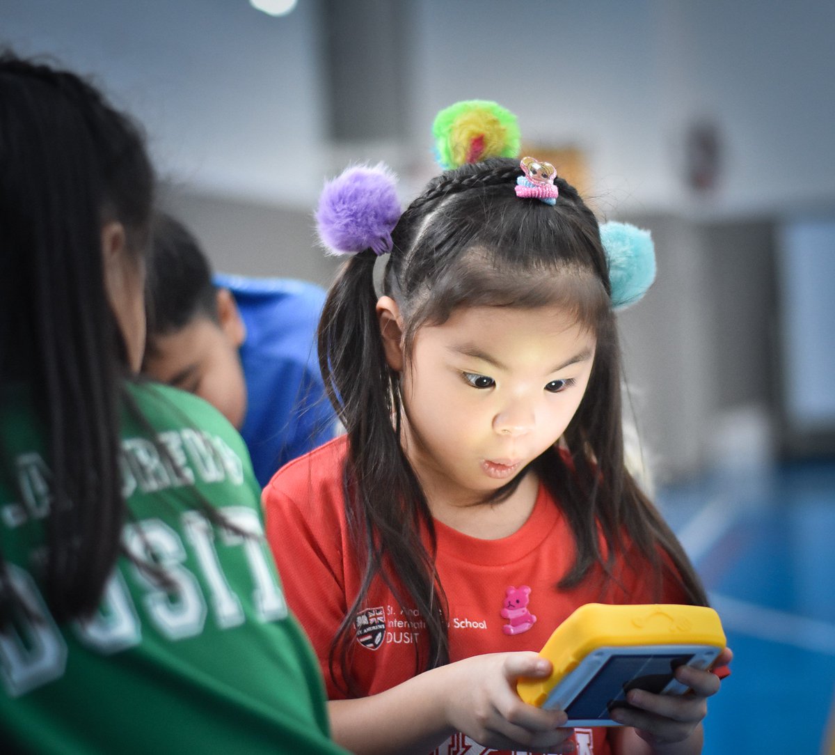 StAndrews_DUS's tweet photo. This morning our children have worked together over all age ranges to construct and create their Solar Buddy lights. We are not only proud of their shared learning but their coming together to bring light to underprivileged children around Thailand!

#HowDusitDoesIt #CognitaWay https://t.co/U9zF3xLExq
